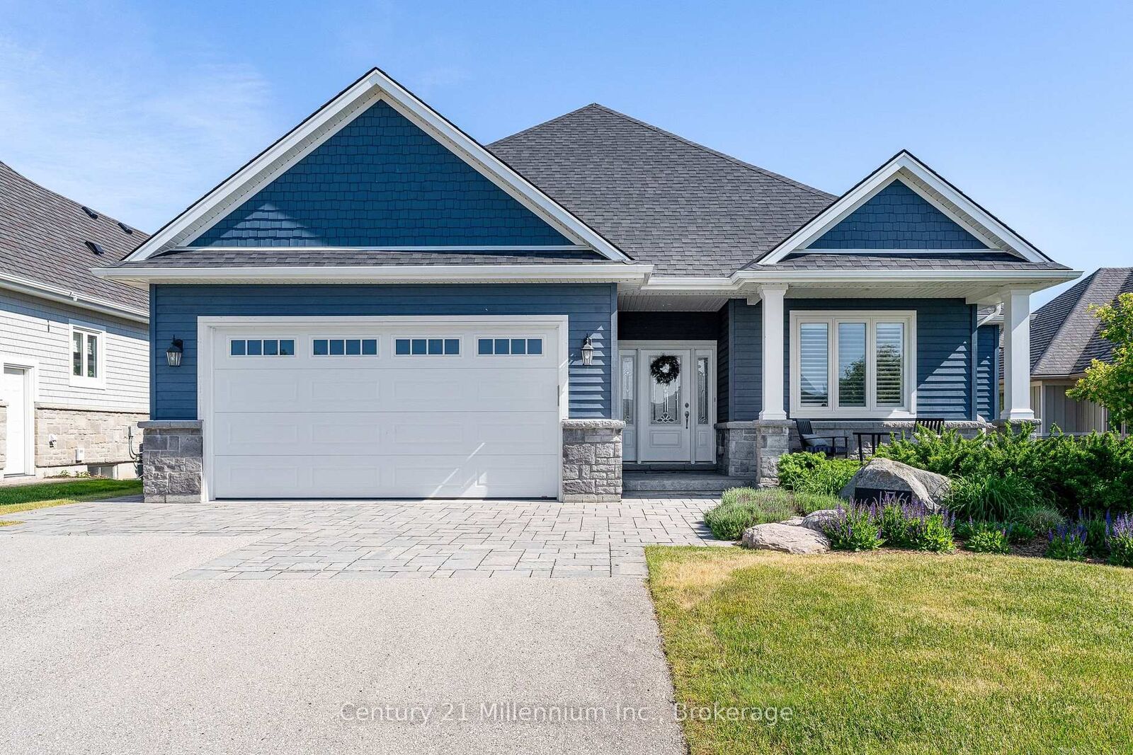 Property Photo: 176 Cobble Beach Drive ON N0H 1S0