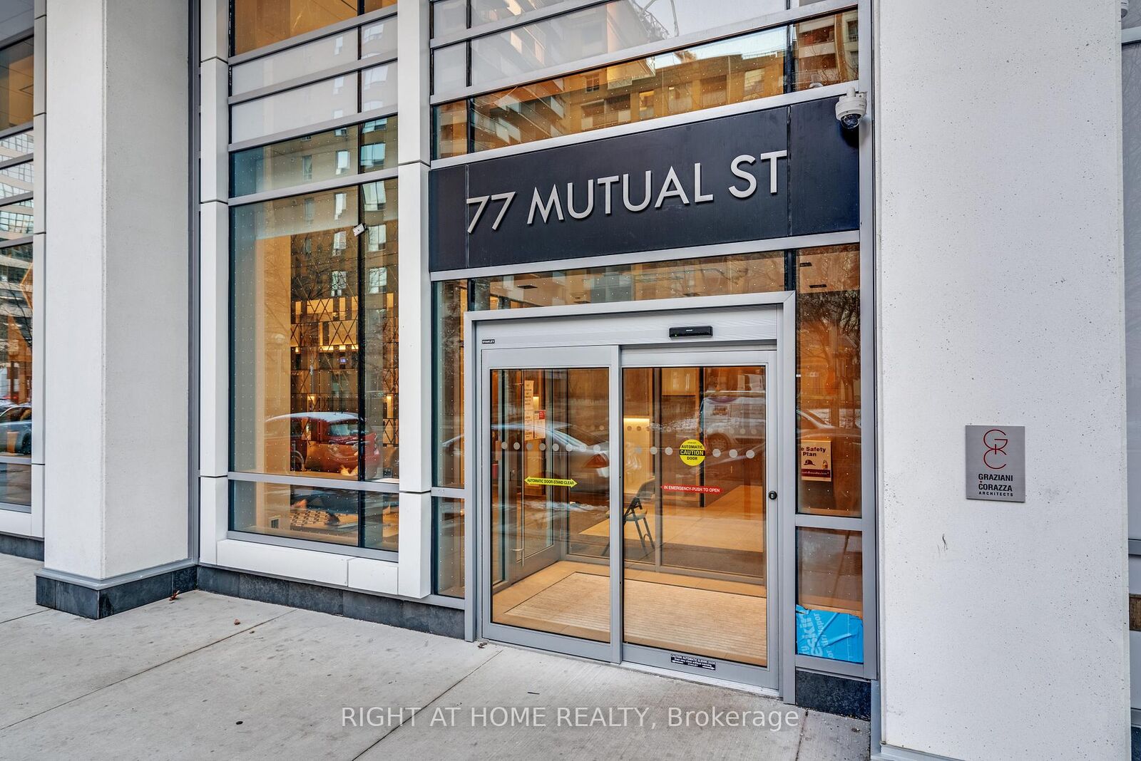 Property Photo: 77 Mutual Street 320 ON M5B 0B9