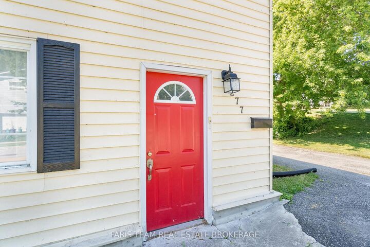 Property Photo: 277 Gloucester Street ON L4R 1H6