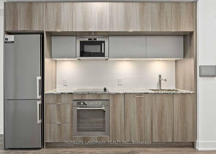 Property Photo: 575 Bloor Street E 3406 ON M5W 0B2