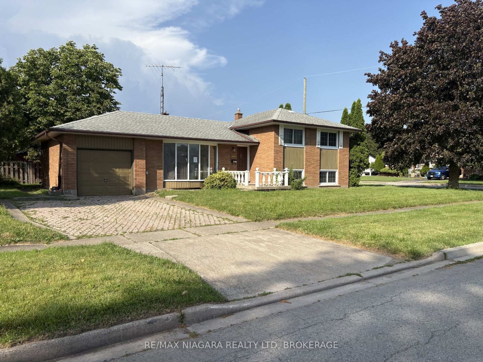 Property Photo: 6611 Margaret Street ON L2G 2V1
