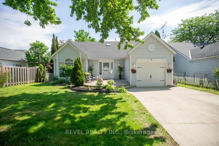Property Photo:  61 Leslie Avenue  ON N0A 1N4 