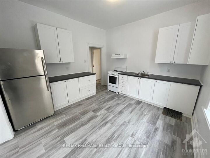 Property Photo: 466 O'Connor Street 1A ON K1S 3P4