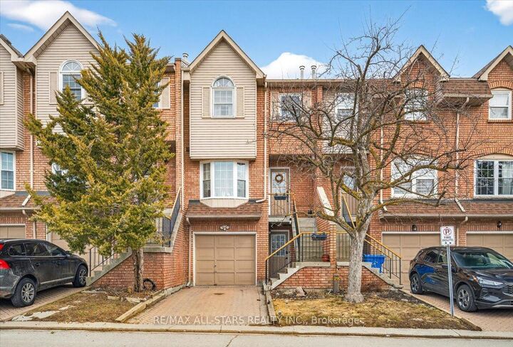 Property Photo: 119 Spring Road 3 ON L4P 2K4