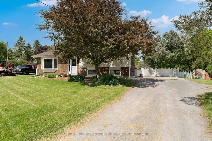21 McDonald Crescent — photo 1