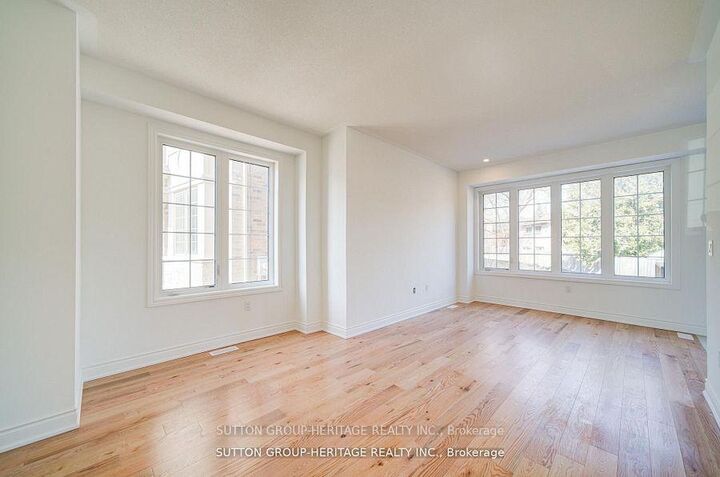 Property Photo: 21 Deer Creek Court ON M1C 1N8