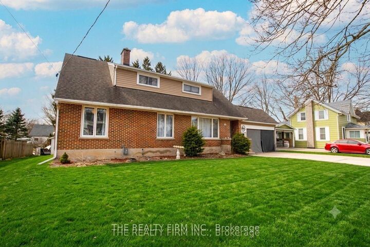 80 Princess Street W — photo 1