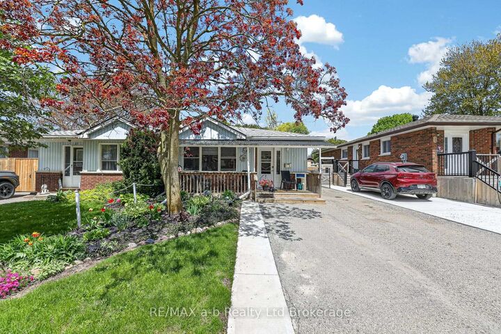 Property Photo:  13 Witty Avenue  ON N5C 3N9 