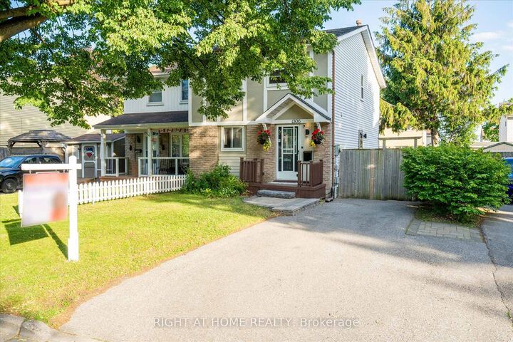 1306 Fenelon Crescent — photo 1