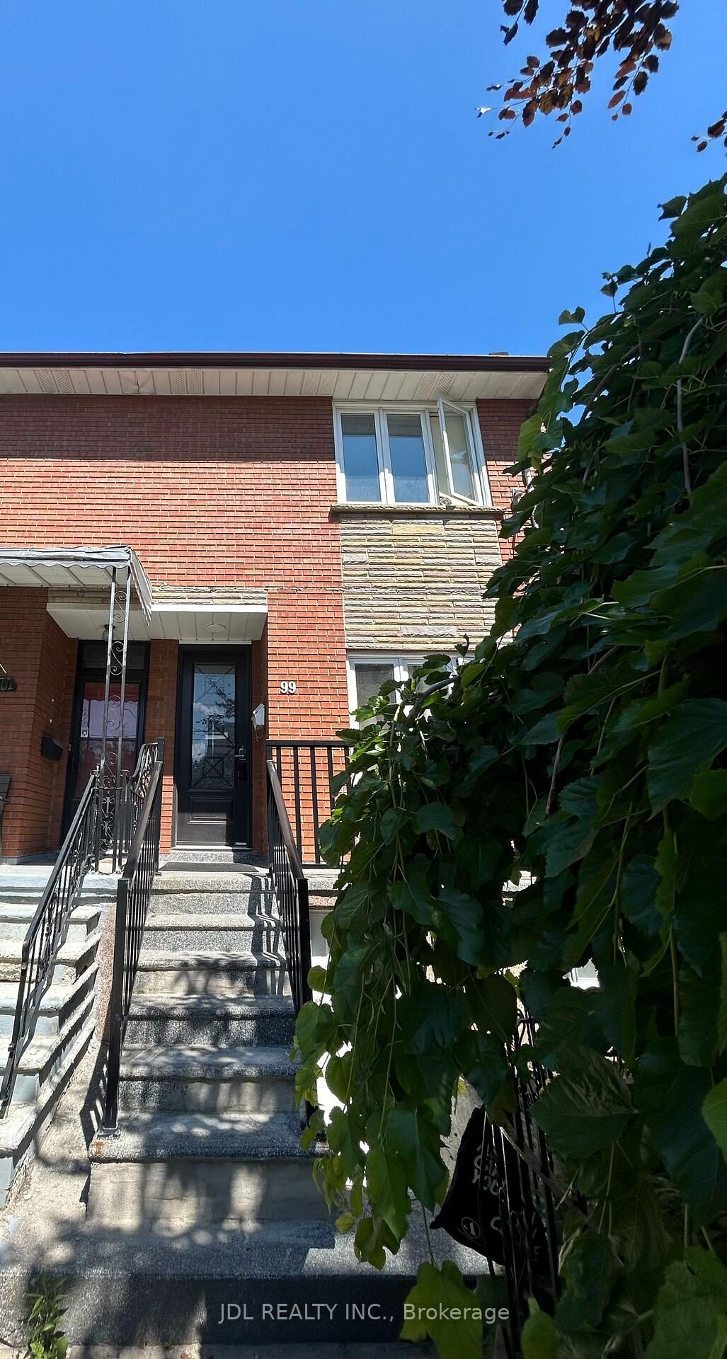 Property Photo:  99 Clinton St Street Unit A  ON M6G 2Y4 
