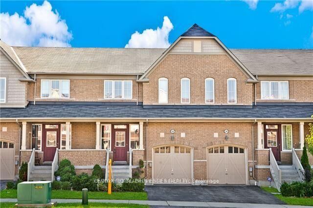Property Photo:  18 Clarepark Court  ON L1Z 0J5 
