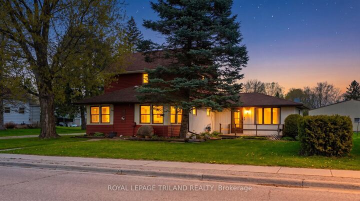 Property Photo:  64 Wellington Avenue  ON N0L 1A0 