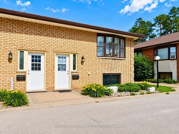 115 Mary Street W 24 — photo 1