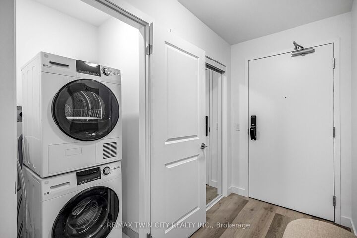 Property Photo: 461 Green Road 212 ON L8E 0L5