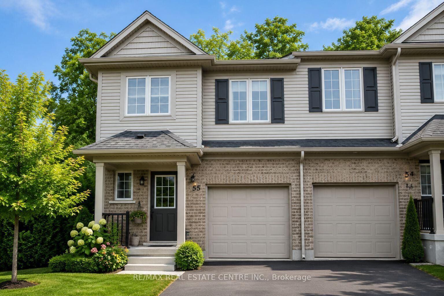 Property Photo:  50 Pinnacle Drive 23  ON N2P 0H8 