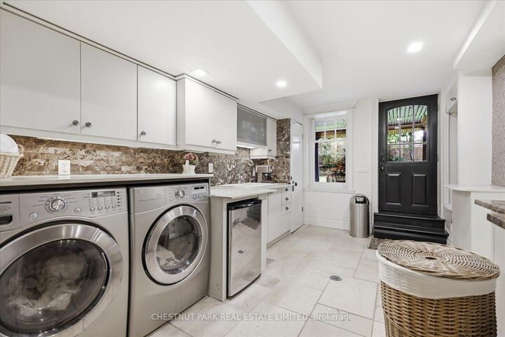 Property Photo: 310 Bessborough Drive ON M4G 3L1