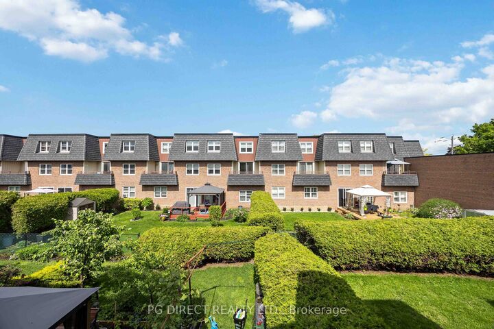 Property Photo: 580 Mary Street E 214 ON L1N 2R3