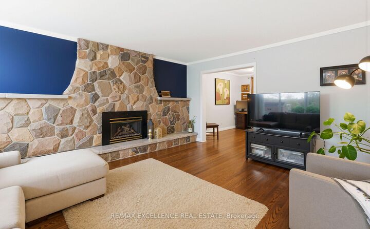 Property Photo: 46 Bartley Bull Parkway ON L6W 2J4