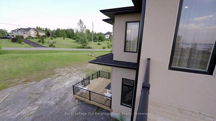 Property Photo: 134 Hampton Crescent ON K0K 2X0