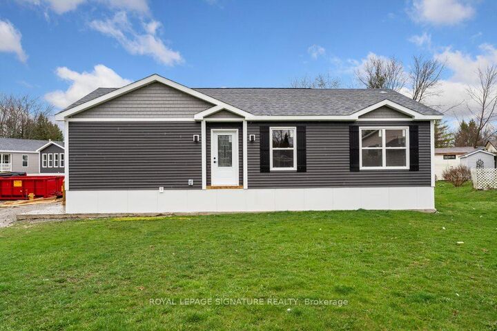 Property Photo: 18 Briar Wood Place ON L0L 1L0