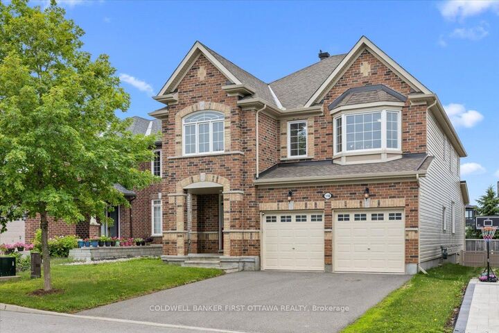 Photo de la propriété:  118 Culloden Crescent  ON K2J 5Z9 