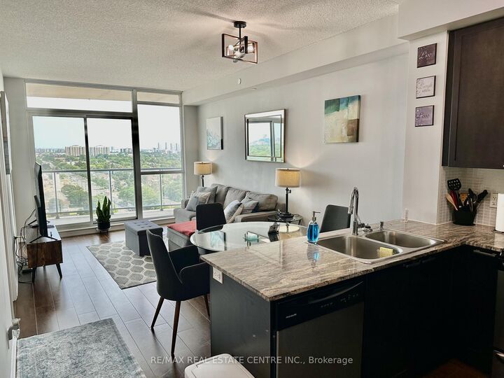 Property Photo:  1328 Birchmount Road 1806  ON M1R 0B6 