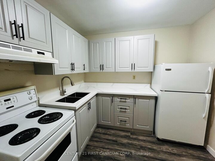 573 Mornington Avenue 1011 — photo 1