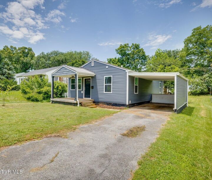 Property Photo:  1305 East Chilhowie Avenue  TN 37601 