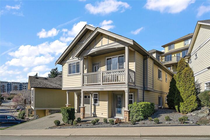 Property Photo:  928 Cavalcade Terr  BC V9B 6W6 