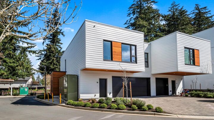 Property Photo: 2330 Sooke Rd #10 BC V9B 1X7