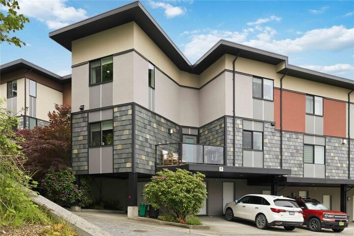 Property Photo: 2321 Island View Rd #5 BC V8Z 5Z2