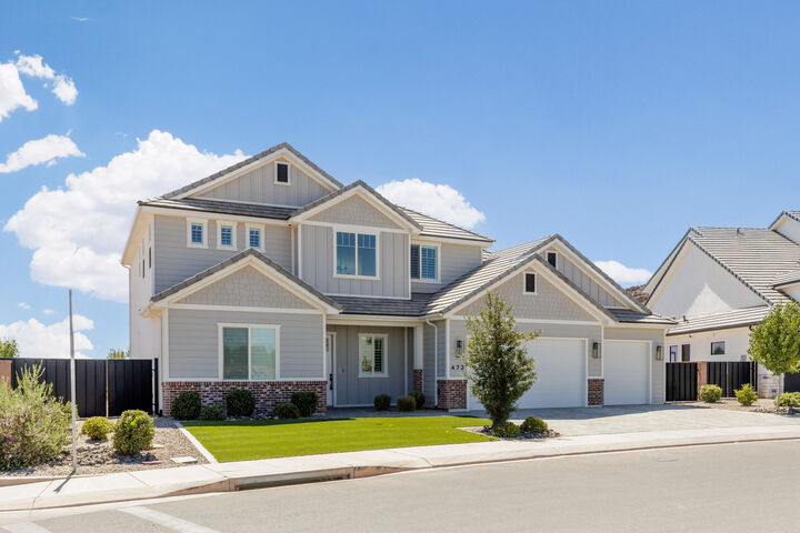 Property Photo: 472 S Beck Dr UT 84780
