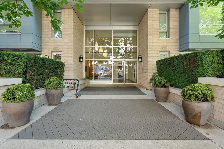 Property Photo: 175 West 2nd St Street 907 BC V7M 0A5