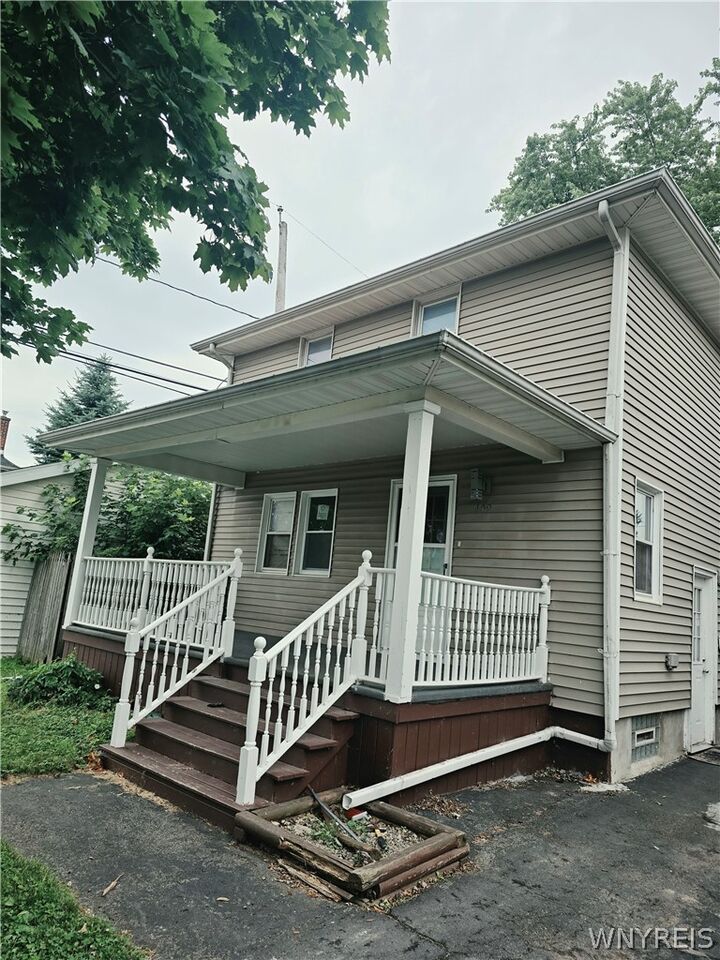 Property Photo:  109 Beech Street  NY 14218 