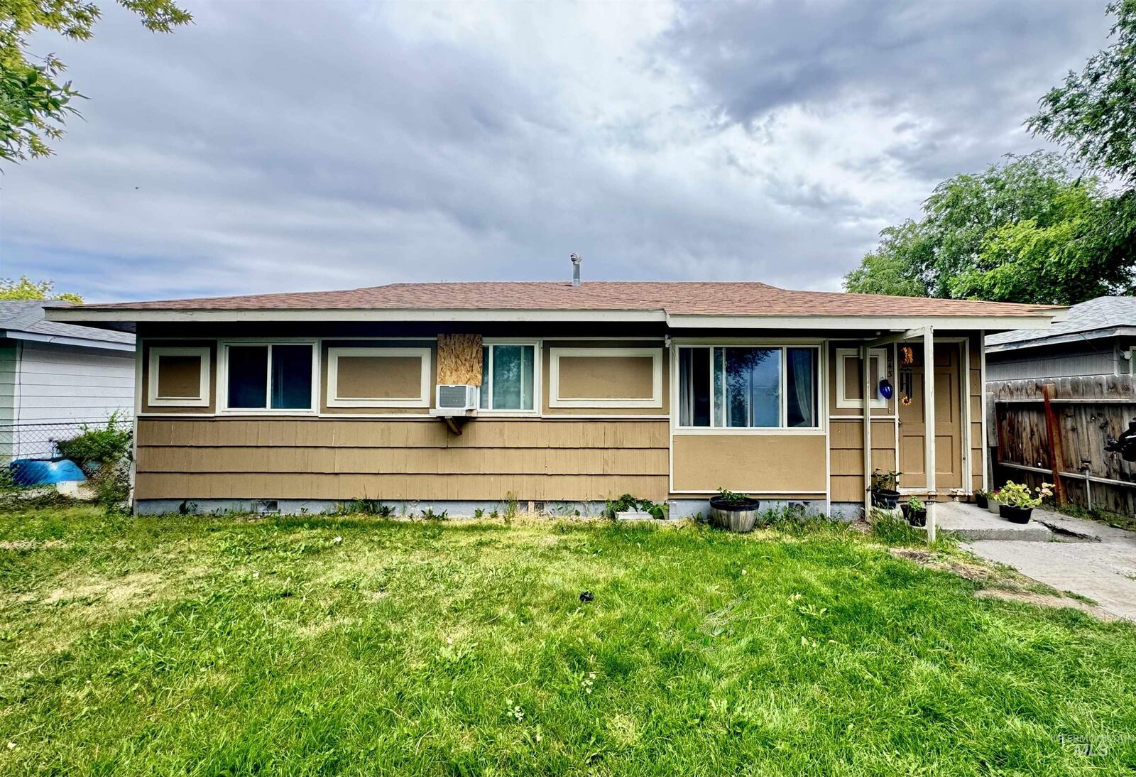 Property Photo:  643 Malta Ave  ID 83318 