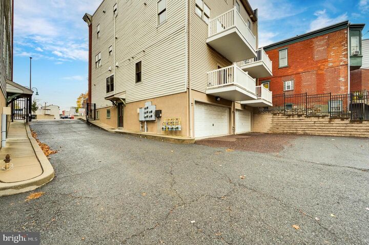 Property Photo: 1016 Penn Street B PA 19602