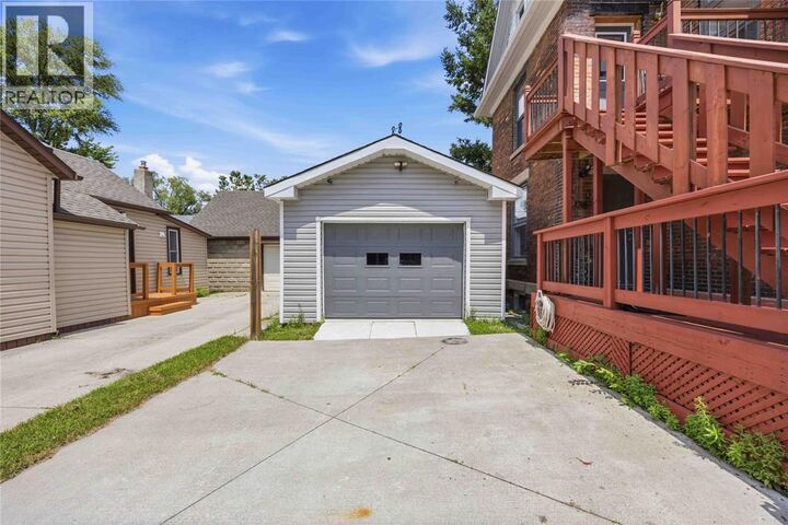 Photo de la propriété: 136 Durand Street ON N7T 5A2
