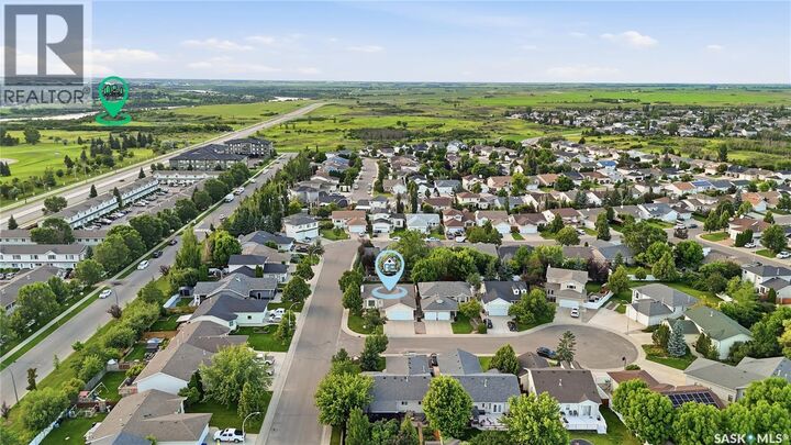 Property Photo:  743 Pezer Court  SK S7S 1J8 