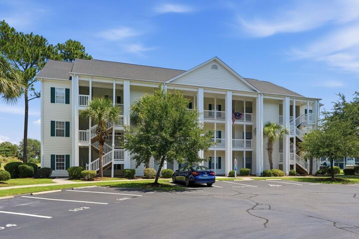 Property Photo:  6000 Windsor Green Way 11-202  SC 29579 