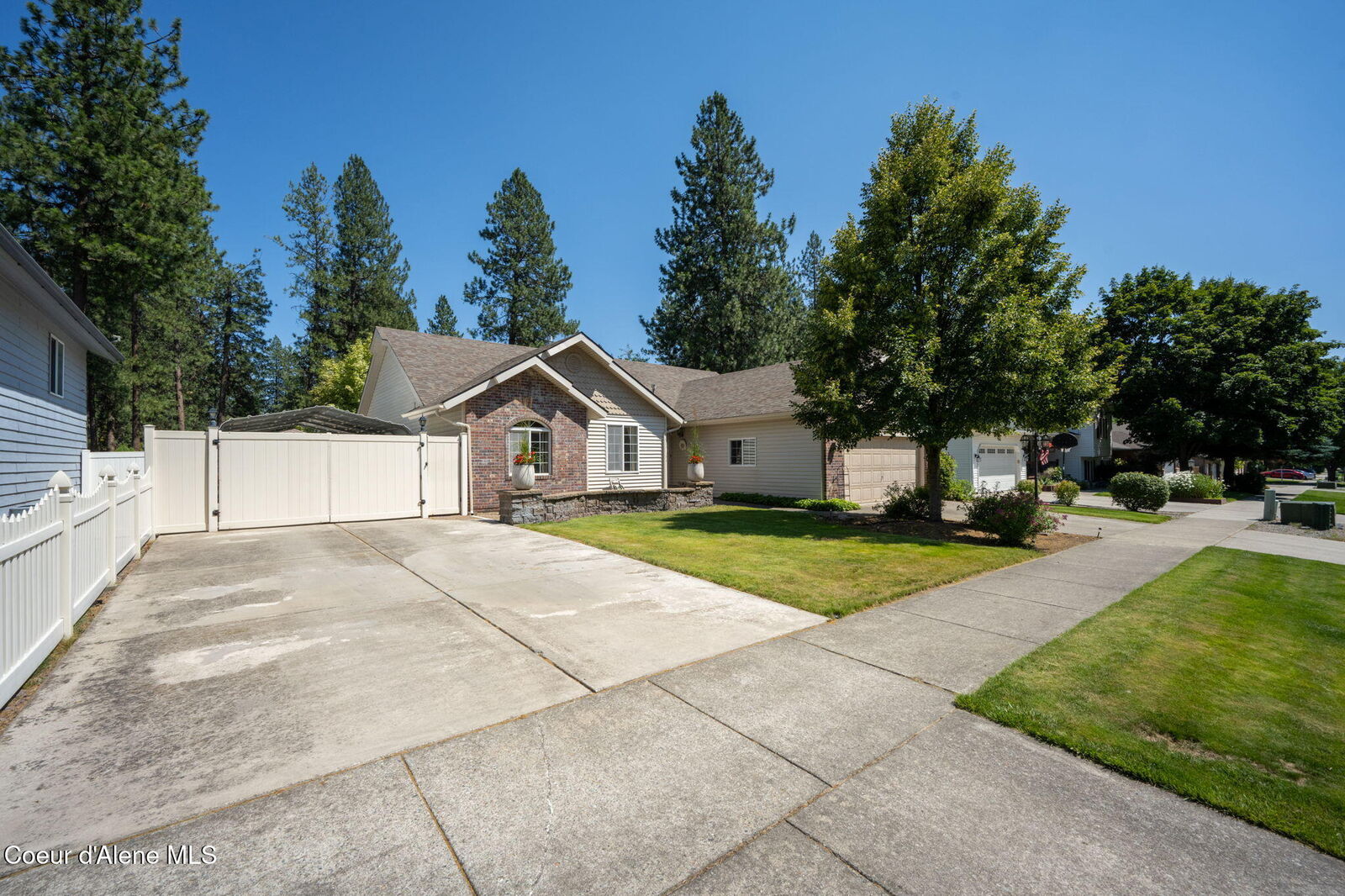 Property Photo: 5968 N Christopher Dr ID 83815