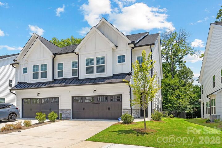 Property Photo:  6023 Corbin Woods Court  NC 28226 