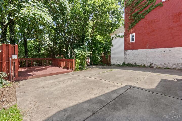 Property Photo:  564 Considine Avenue  OH 45205 