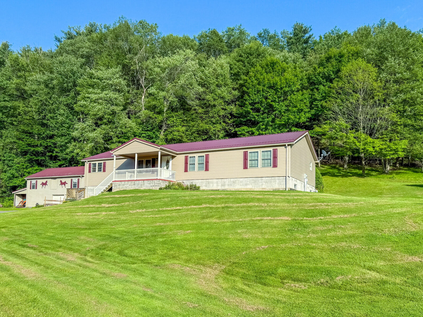 Property Photo: 6237 U.s. 322 PA 15851