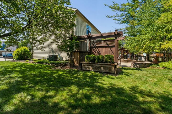 Property Photo: 3724 Pleasantbrook Drive OH 43026