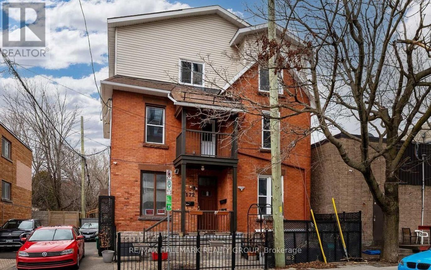 Property Photo:  172 Cobourg Street B  ON K1N 8H5 
