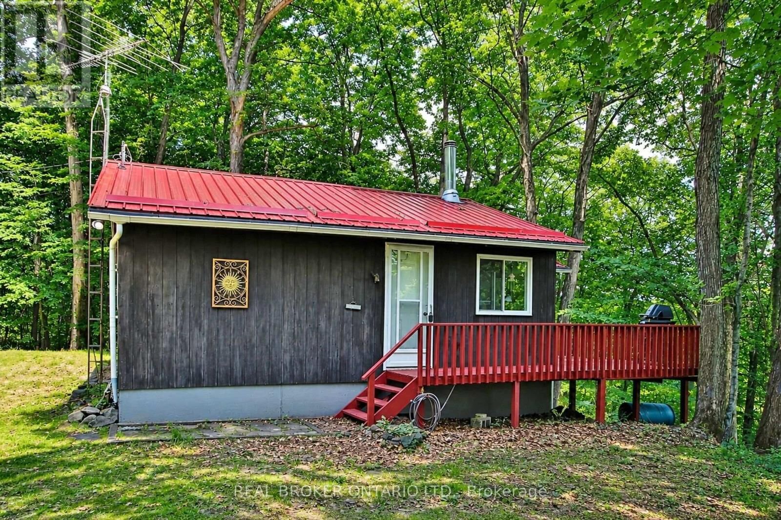 Property Photo: 59 Fairhaven Lane ON K0H 2B0