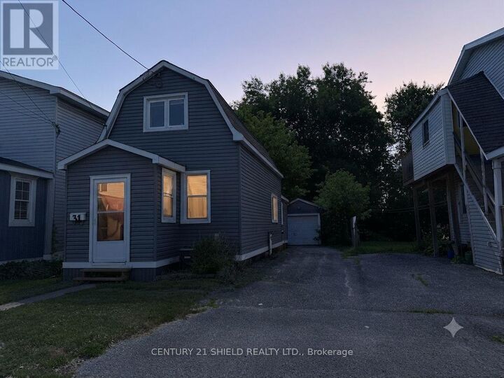 Property Photo:  31 Cartier Avenue  ON K6J 4B3 