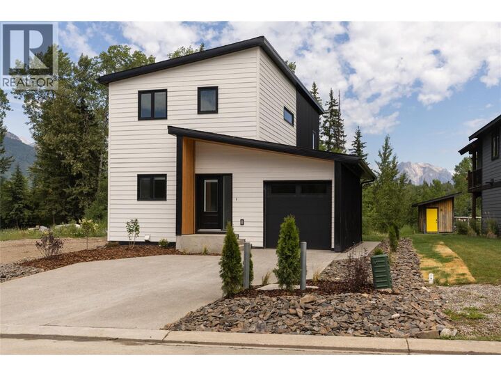 Property Photo: 113 Whitetail Drive BC V0B 1M4