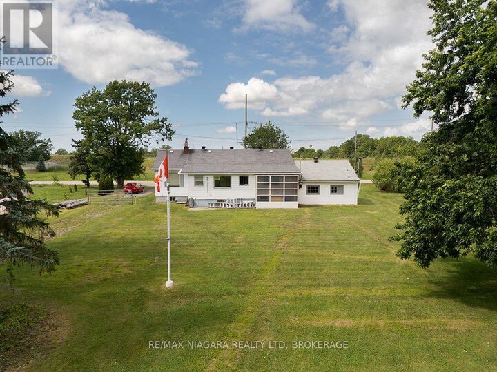 Property Photo: 160 Barrick Road ON L3K 4B4