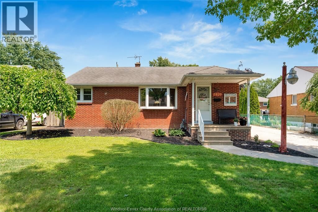 Property Photo:  2820 Askin Avenue  ON N9E 3H9 